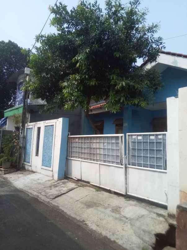 dijual rumah jl kedoya raya kec kebon