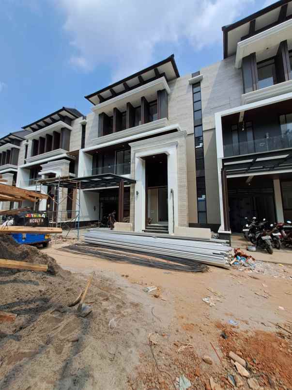 dijual rumah jl margasatwa cilandak