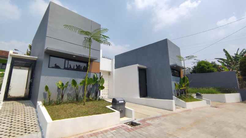 dijual rumah jl pasir pendeuy