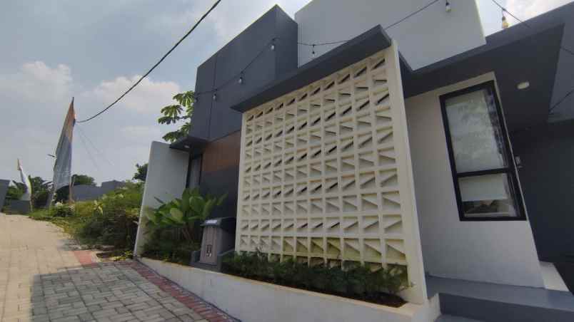 dijual rumah jl pasir pendeuy