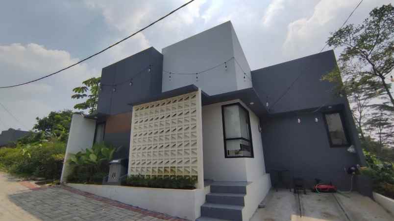 dijual rumah jl pasir pendeuy