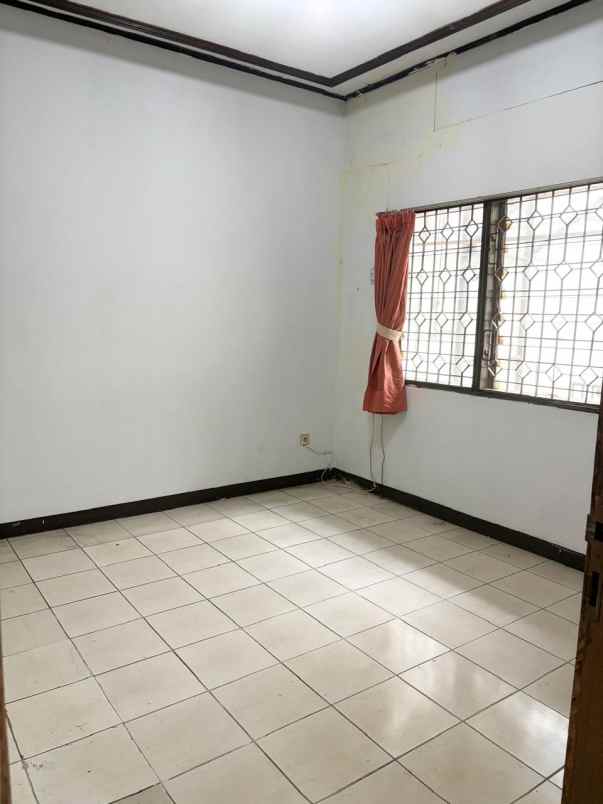 dijual rumah jl pondok kelapa duren