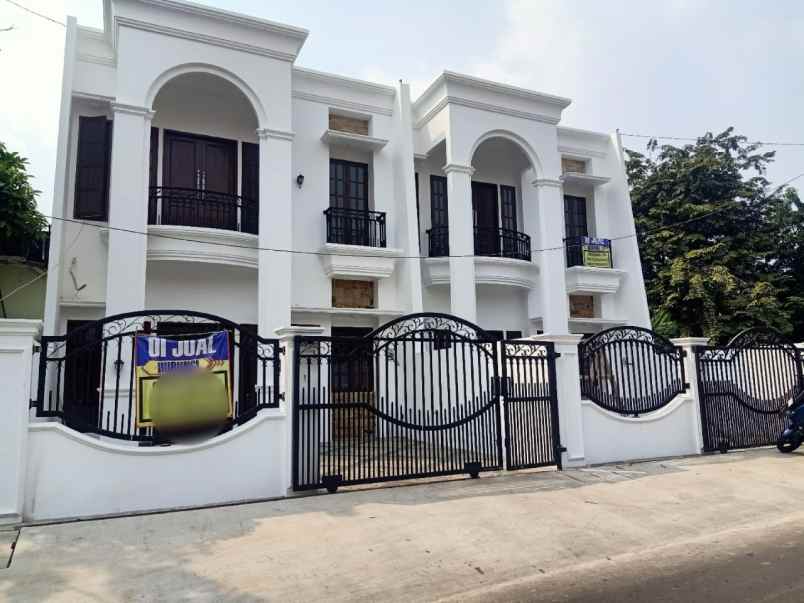 dijual rumah jl raya komplek duren