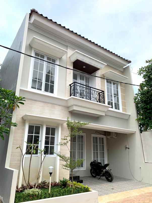 dijual rumah jl raya krukut gandul