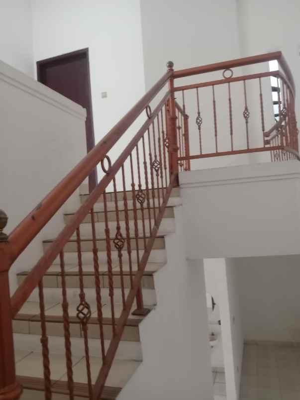 dijual rumah jl reog bandung