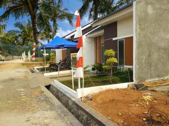 dijual rumah jl rw gembira sukamaju kec