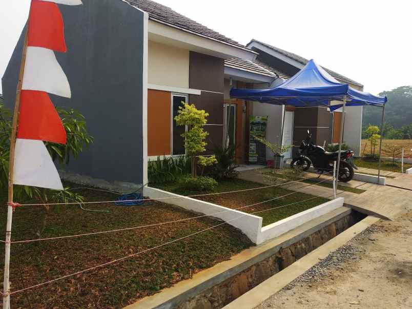 dijual rumah jl rw gembira sukamaju kec