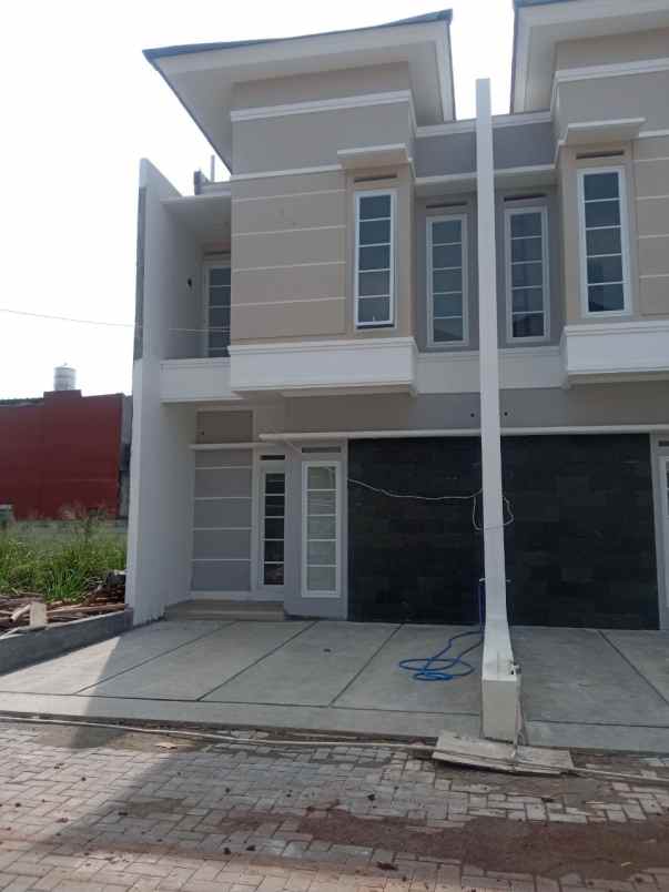 dijual rumah jl sawo pondok benda