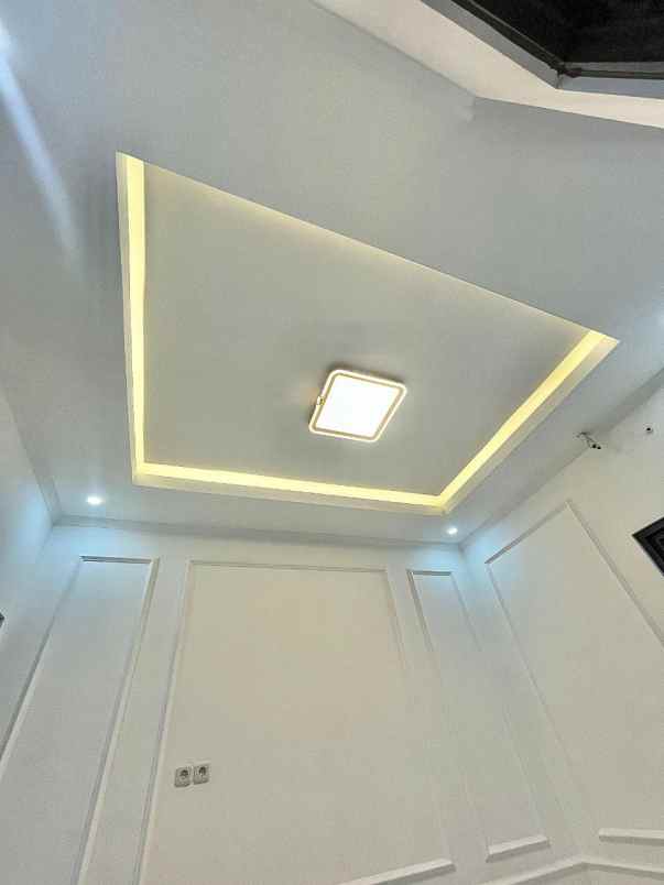 dijual rumah jl swadaya raya no 116 1