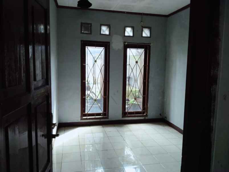 dijual rumah jl topaz bojong rawalumbu