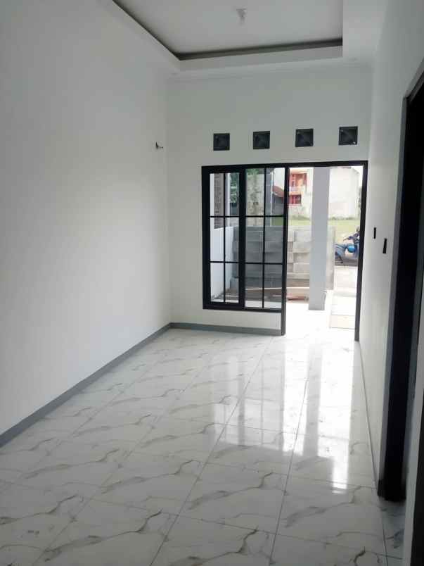 dijual rumah jln cikoneng bojongsoang