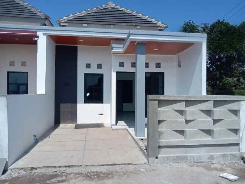 dijual rumah jln cikoneng bojongsoang
