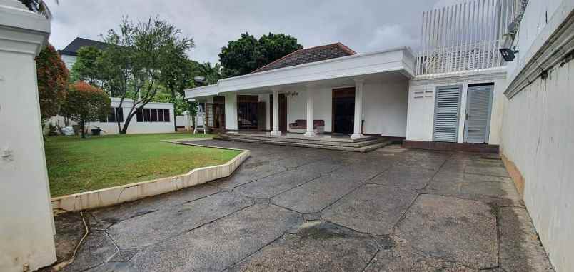 dijual rumah jln hos cokro aminoto