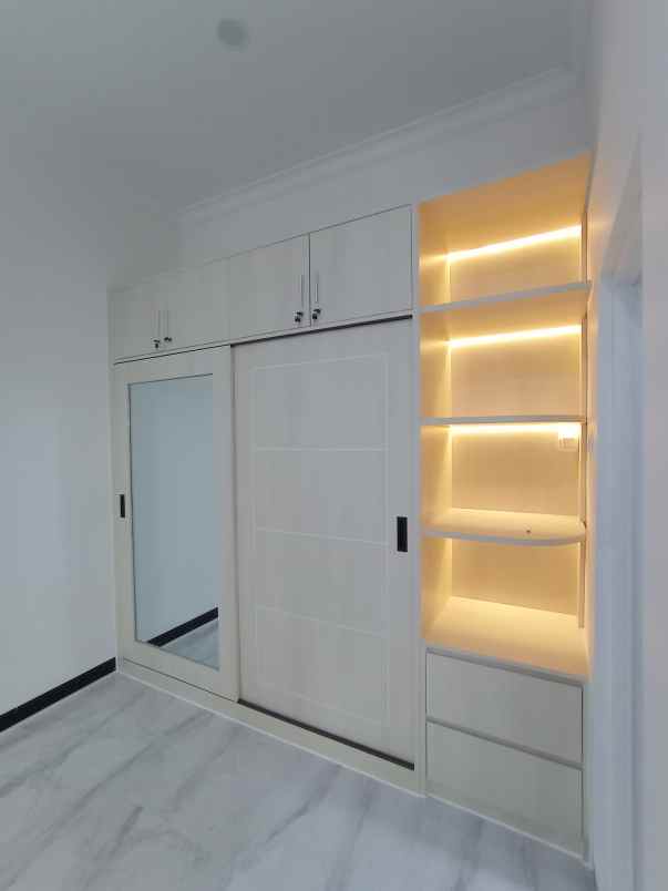 dijual rumah kadirojo purwomartani