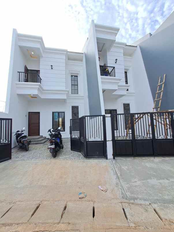 dijual rumah kalibaru cilodong depok