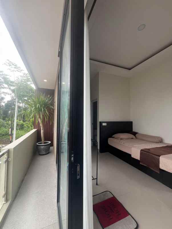 dijual rumah kaliurang km 14