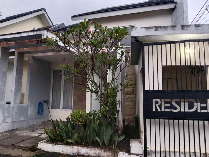 dijual rumah kaliurang km 9