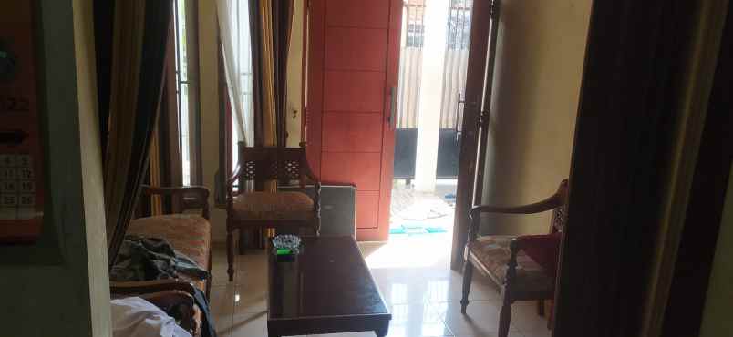 dijual rumah karang empat