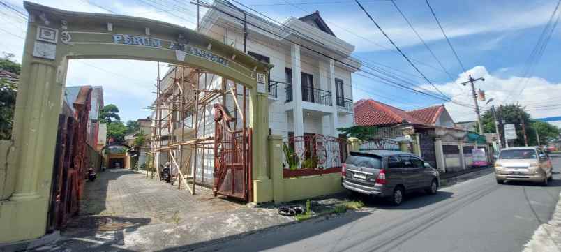 dijual rumah karang gayam ring 1 ugm uny