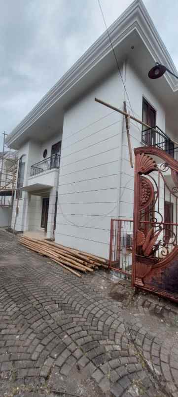 dijual rumah karang gayam ring 1 ugm uny