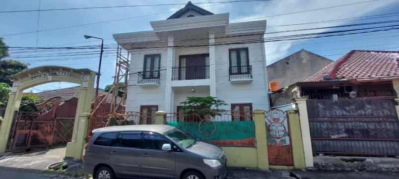 dijual rumah karang gayam ring 1 ugm uny