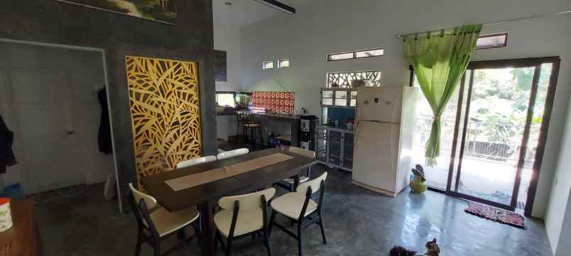 dijual rumah karangpandan