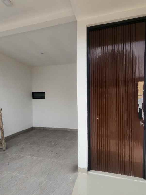 dijual rumah kavling auri