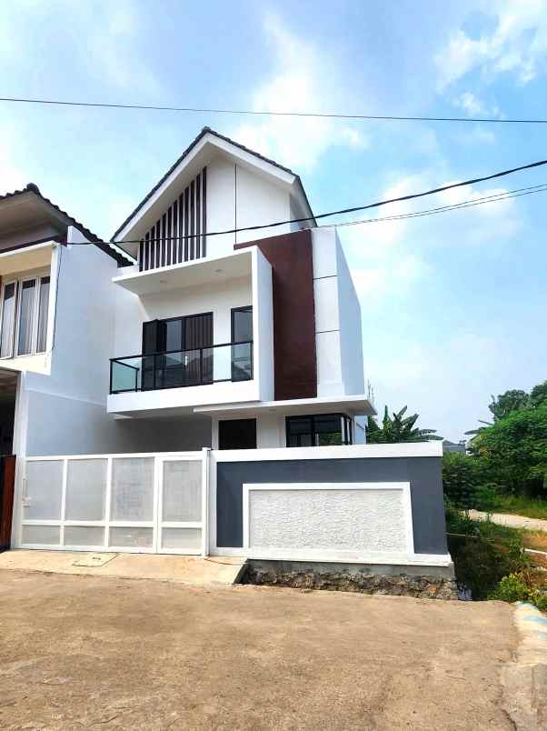 dijual rumah kavling auri