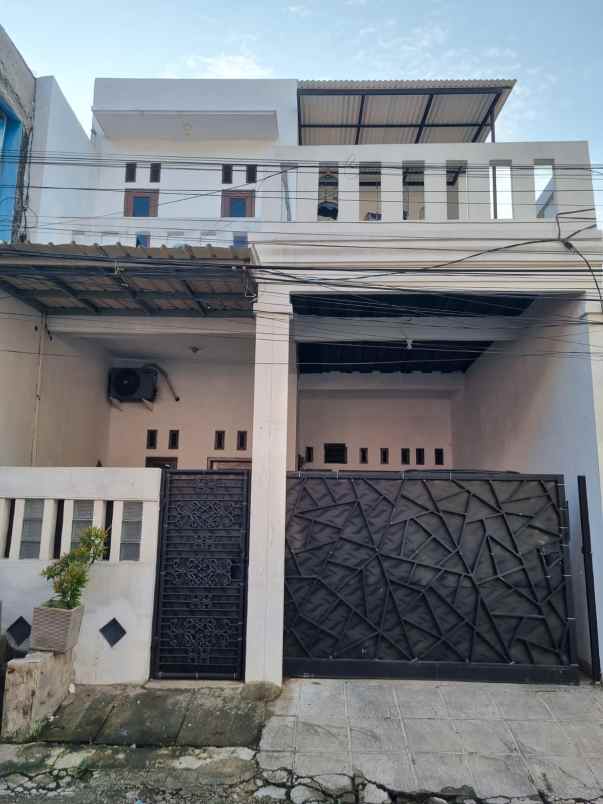 dijual rumah kayuringin bekasi selatan