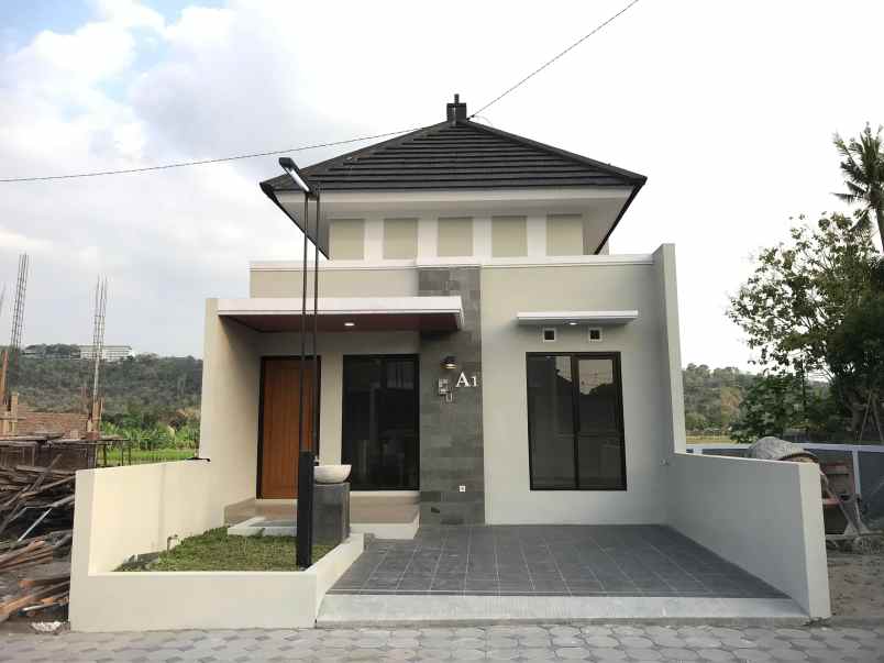 dijual rumah kebondalem kidul prambanan