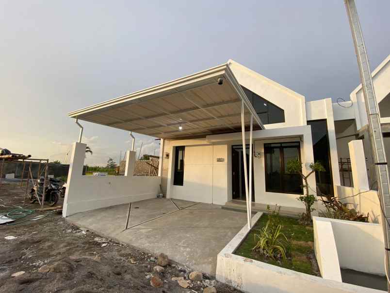 dijual rumah kebondalem lor prambanan