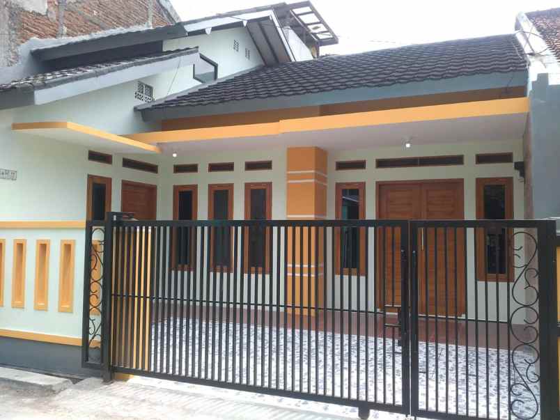 dijual rumah kec cimahi tengah