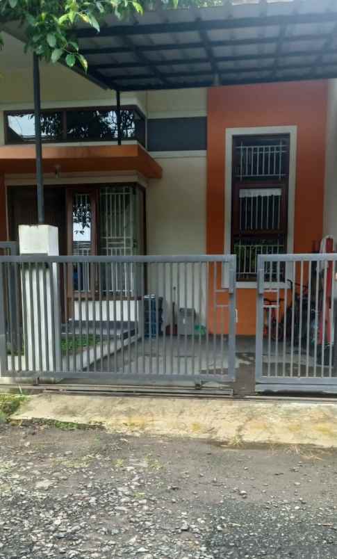 dijual rumah kec padalarang