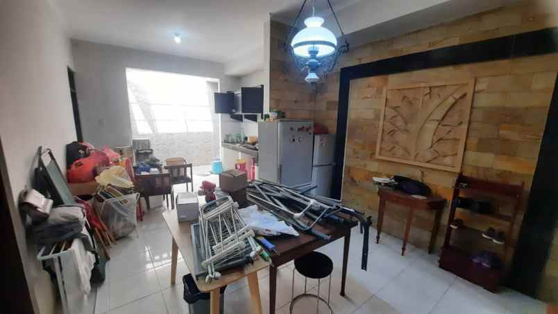 dijual rumah kedung badak baru