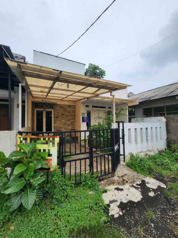 dijual rumah kel srengseng sawah kec