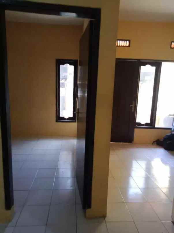 dijual rumah kel sukamaju kec