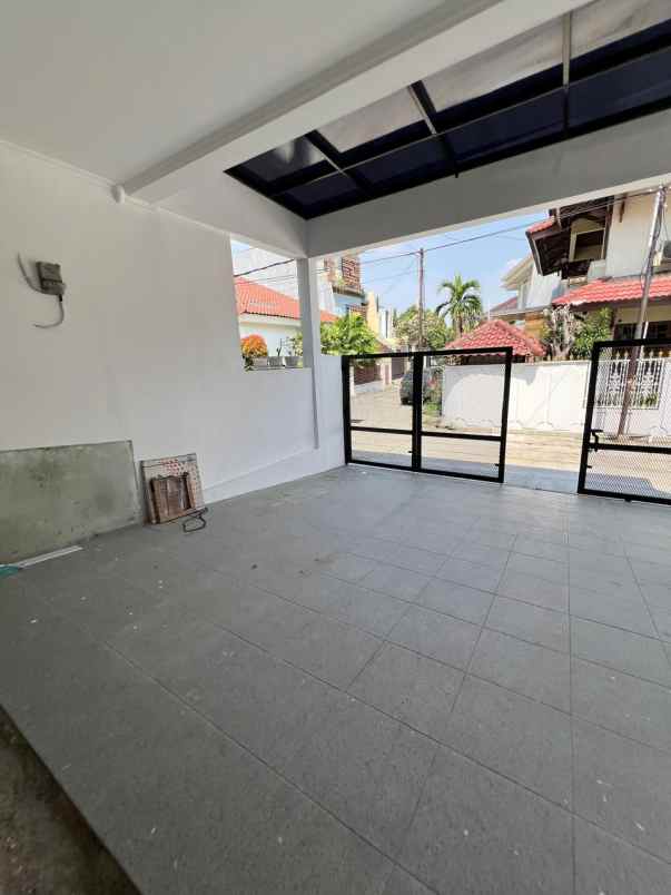 dijual rumah kelapa sawit kelapa gading