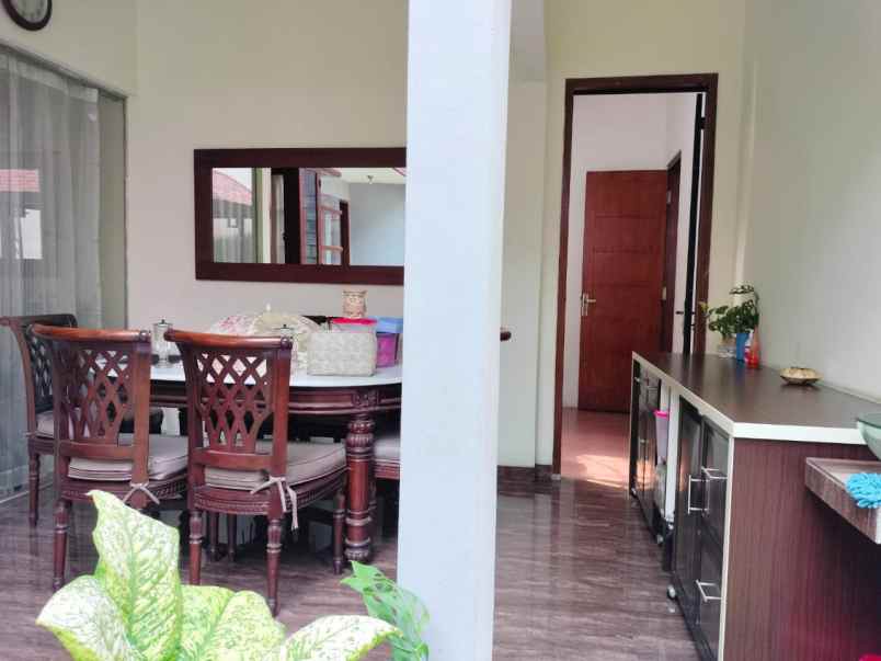 dijual rumah kemang pratama