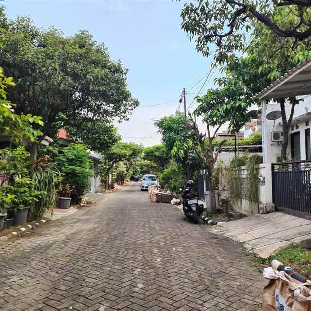 dijual rumah kemang pratama bekasi jawa