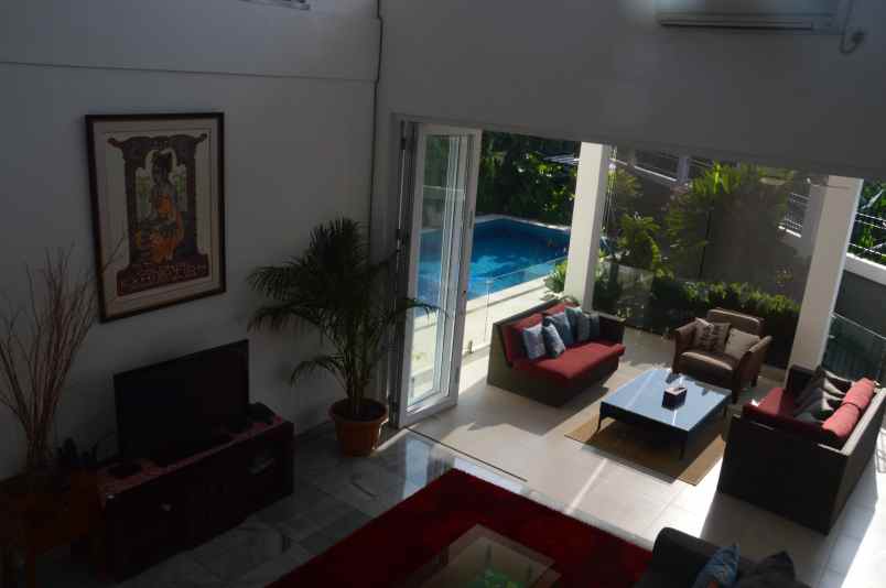 dijual rumah kemang timur kel bangka