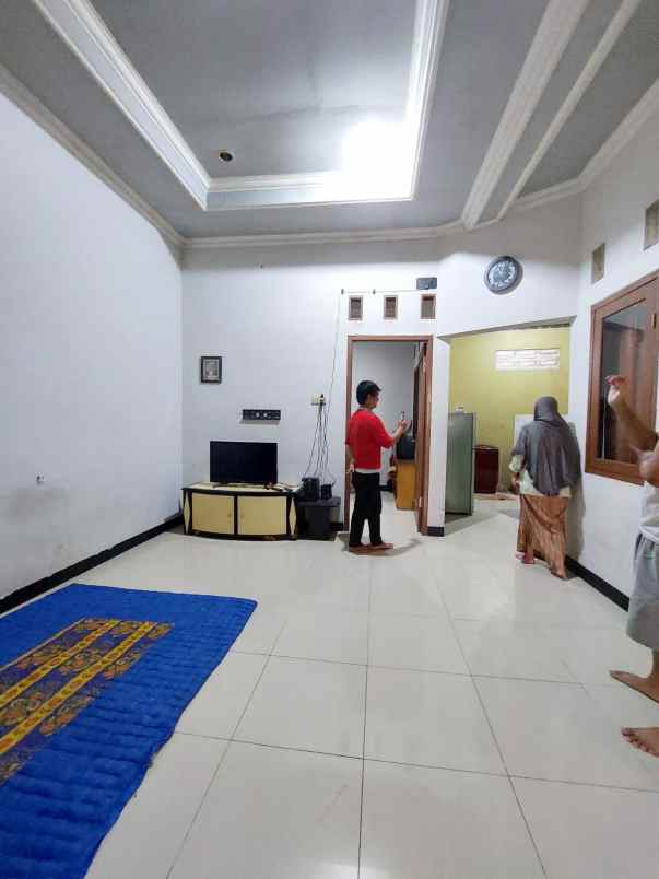 dijual rumah kenanga cipondoh tangerang