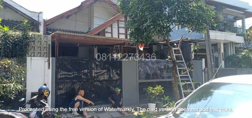 dijual rumah komp bumi prima