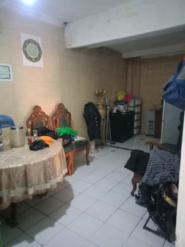 dijual rumah komp padasuka jl kebon