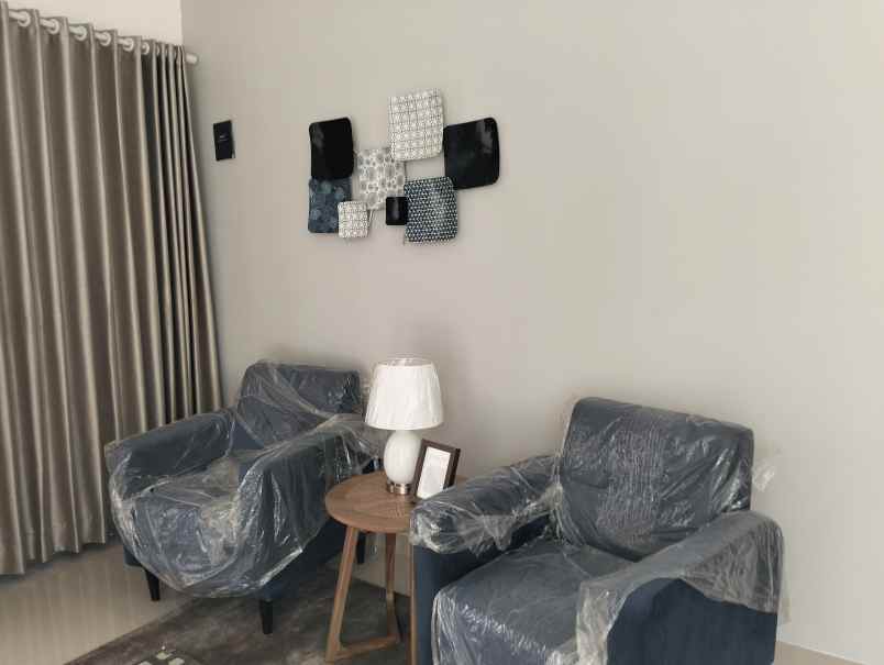 dijual rumah komplek derwati mas