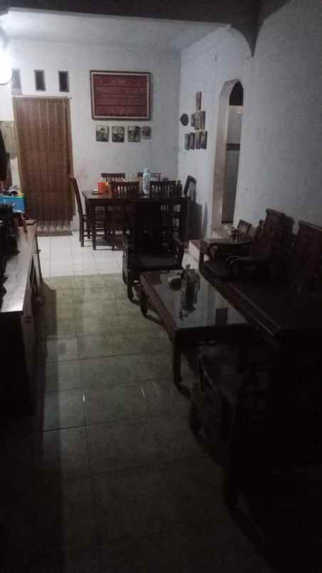 dijual rumah komplek mutiara garuda