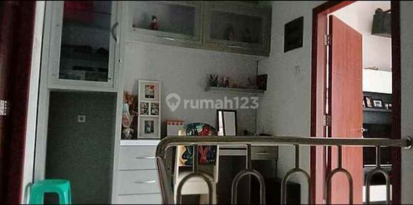 dijual rumah komplek perumahan cluster