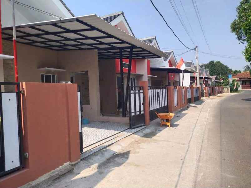 dijual rumah kupukupu