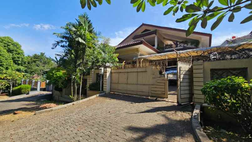 dijual rumah lebak bulus cilandak