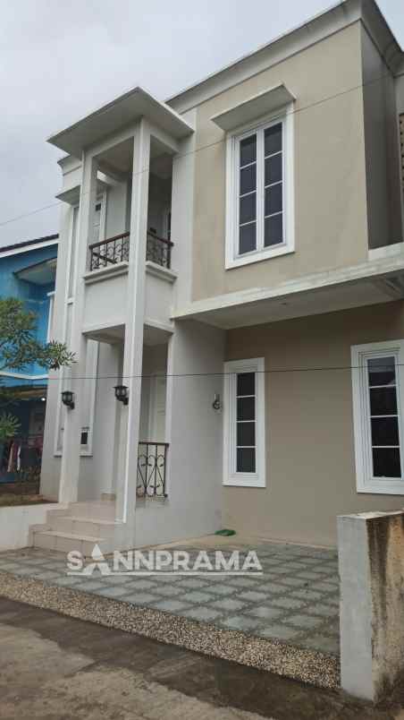 dijual rumah limo