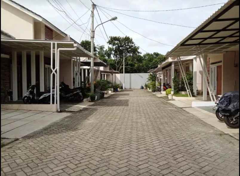 dijual rumah lokasi dekat perumahan